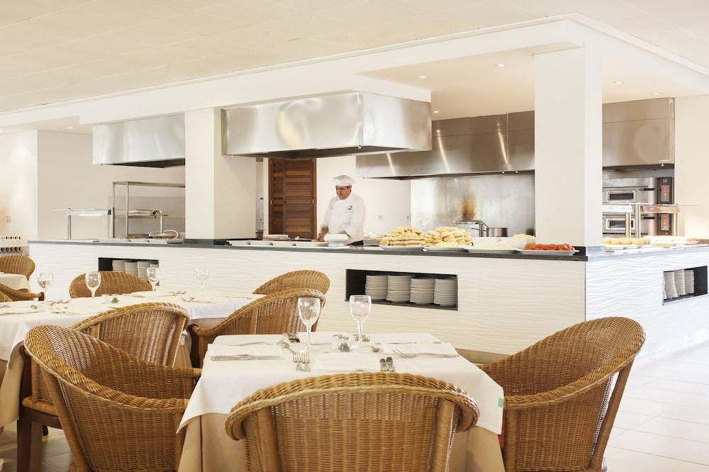 Grupotel Mallorca Mar Cala Bona  Ngoại thất bức ảnh